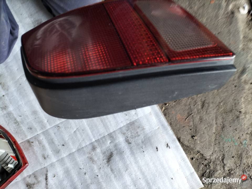 VW POLO 6N LAMPA TYŁ PRAWA Kamień-Kolonia sprzedam