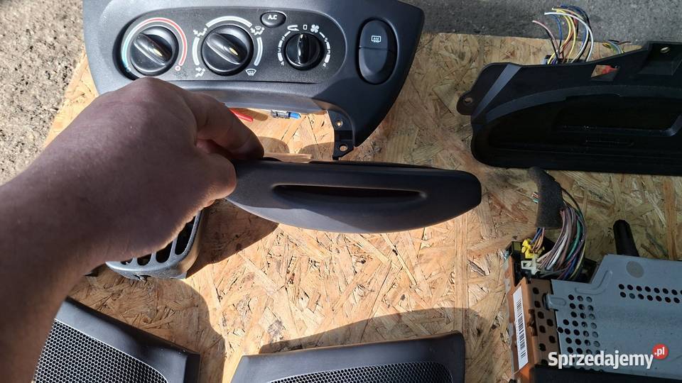 Panel nawiewu klima megane 1 lift coupe sedan sprzedam