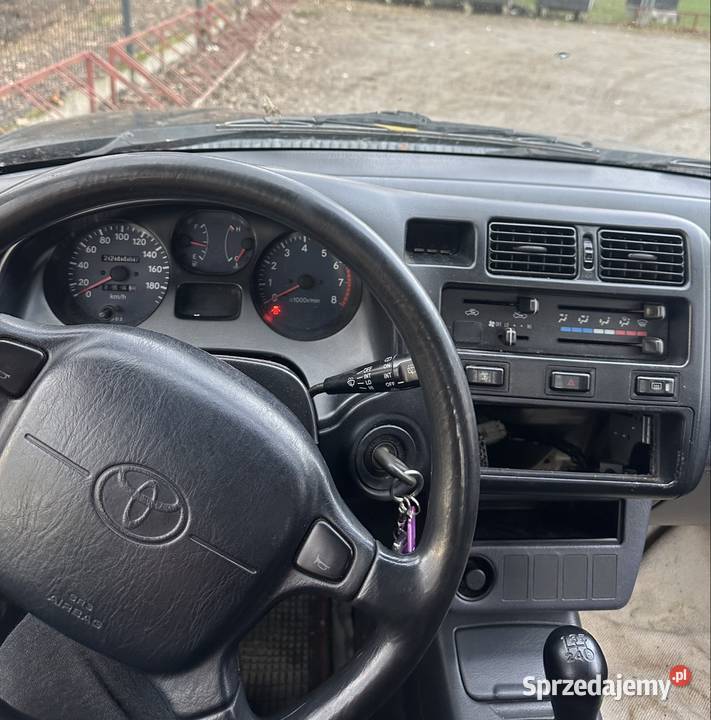 Toyota rav4 20 gaz 1996r 4x4 Rok produkcji 1996 Toyota Strzegocice