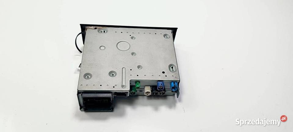 ZMIENIARKA CD AUDI A4 B9 QUATTRO 8W2035043E Pozostałe