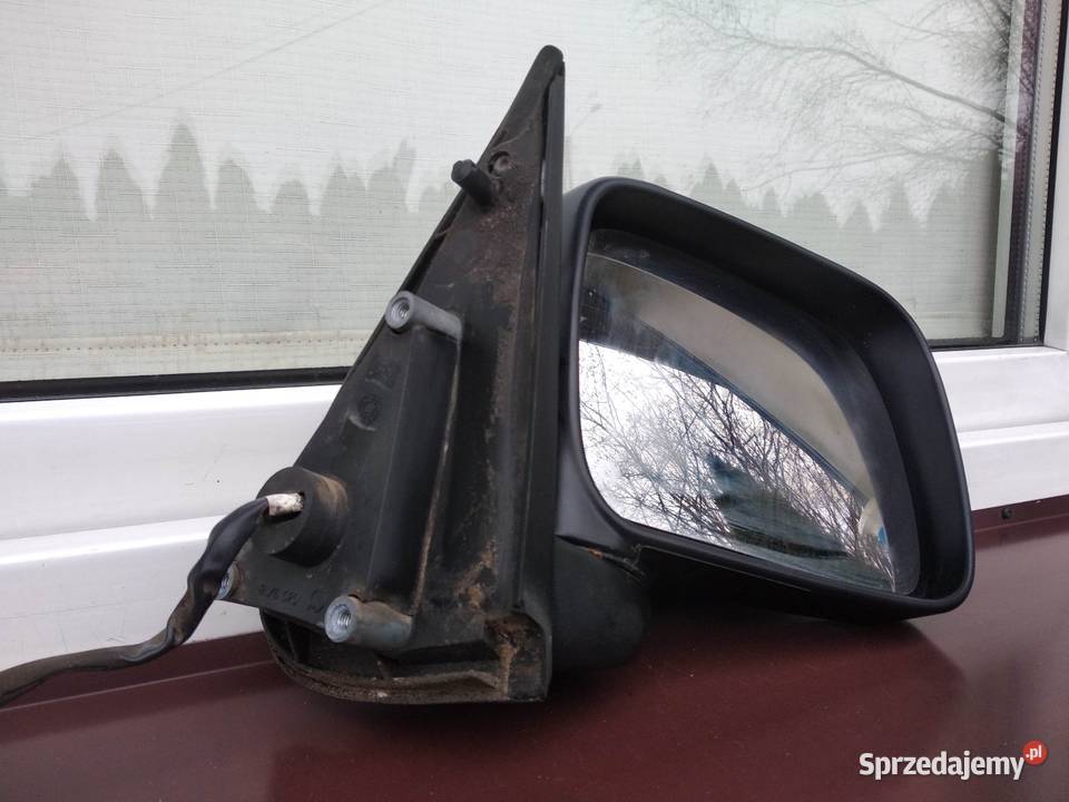 Nissan Terrano II 2 Ford Maverick 1 lusterko sprzedam