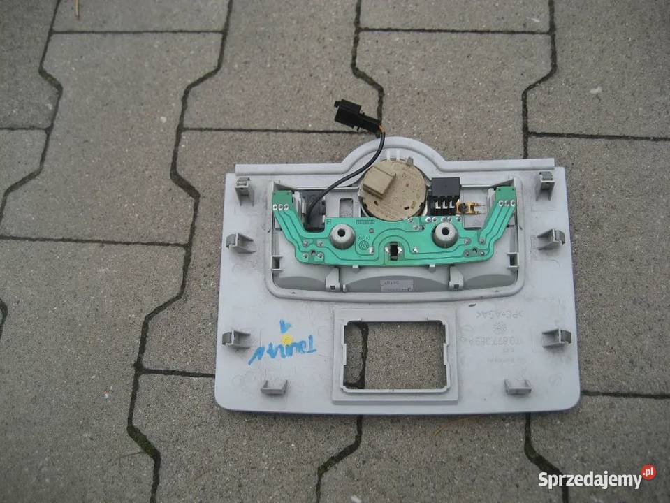 vw touran 0306r oświetlenie lampka kabiny osobowe Rakoniewice