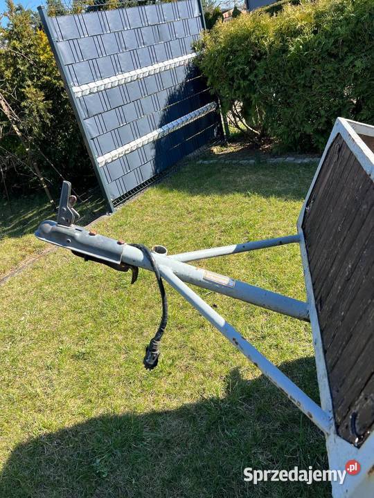 Przyczepka samochodowa