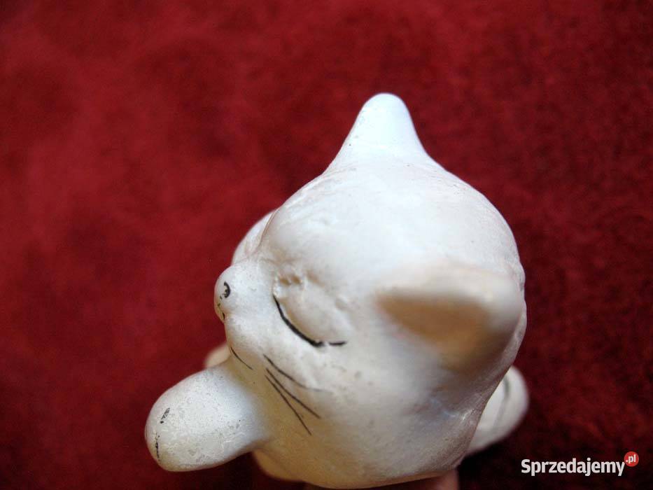 Kot mały śpiący kotek figurka z ceramiki 35 x 7 Siedlce