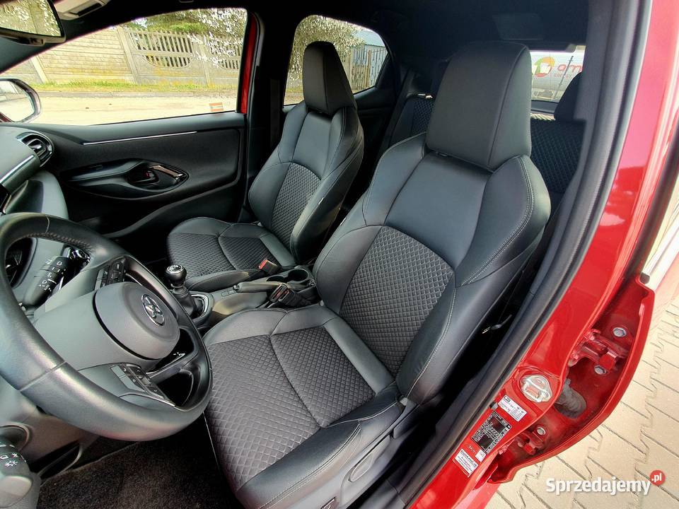Toyota Yaris 4 2023rej 2022 prod 15 125 20 łódzkie Łask