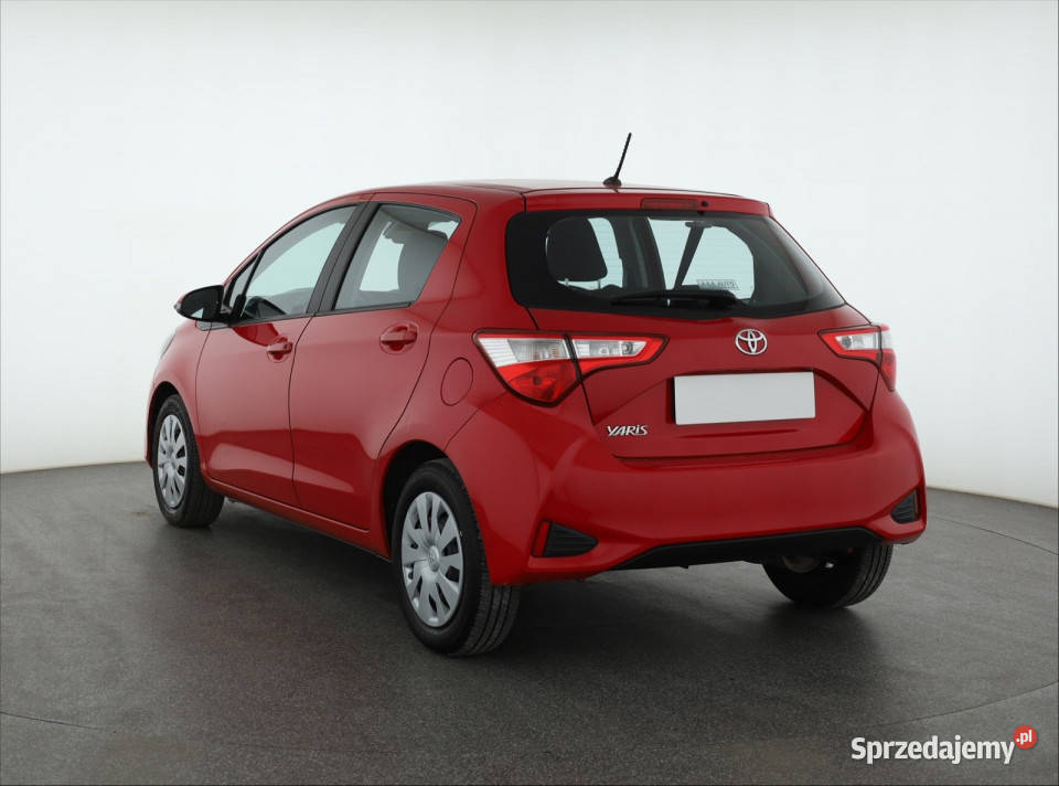 Toyota Yaris 10 VVTi manualna Toyota Piaseczno sprzedam