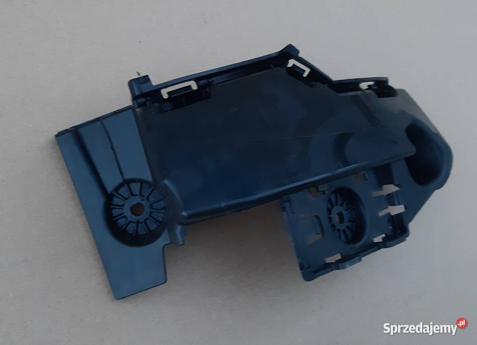 SKODA OCTAVIA IV 5E3 ŚLIZG ZDERZAKA PRAWY TYŁ Trzciel