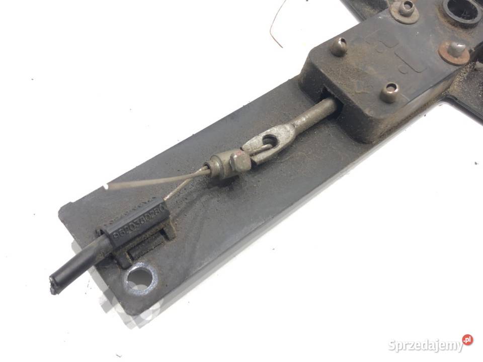 ZAMEK KLAPY TYŁ MICROCAR VIRGO Hatchback 9904