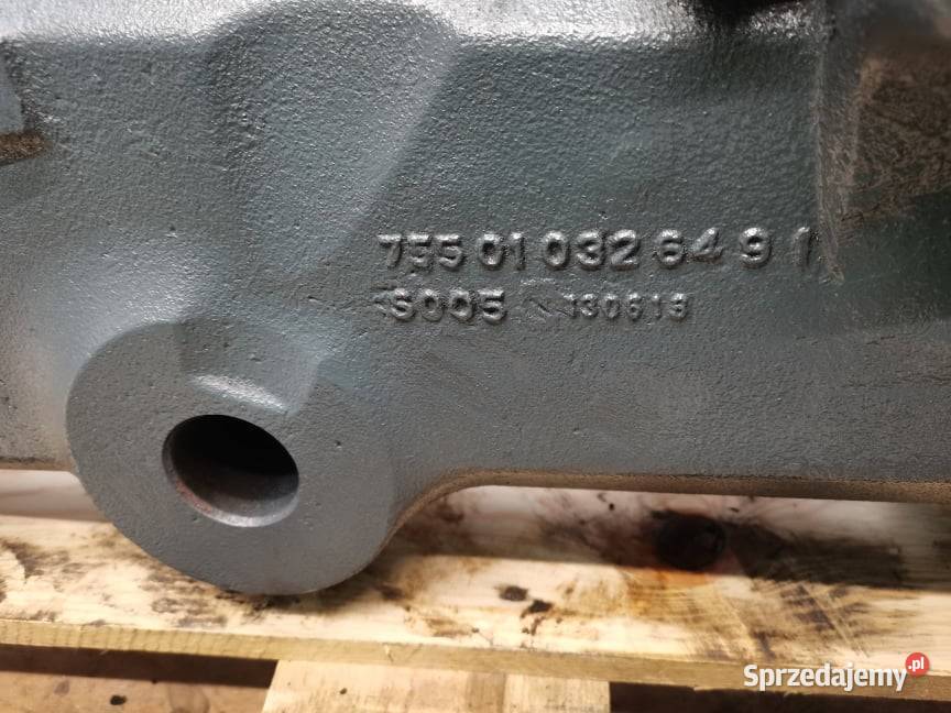 Fendt 828 Vario Pochwa mostu 755010326491
