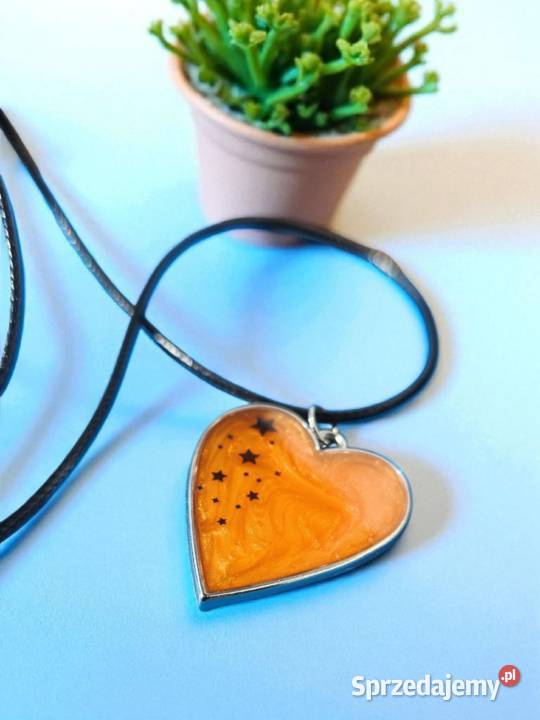 Pomaranczowy Naszyjnik z żywicy z dodatkiem Sanok