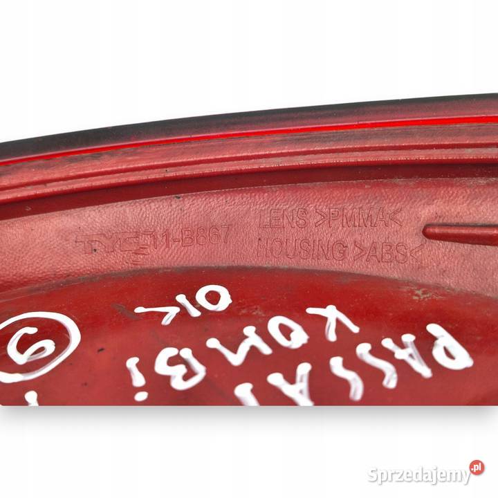 LAMPA PRAWA VW Passat B6 kombi prawy tył tylnia