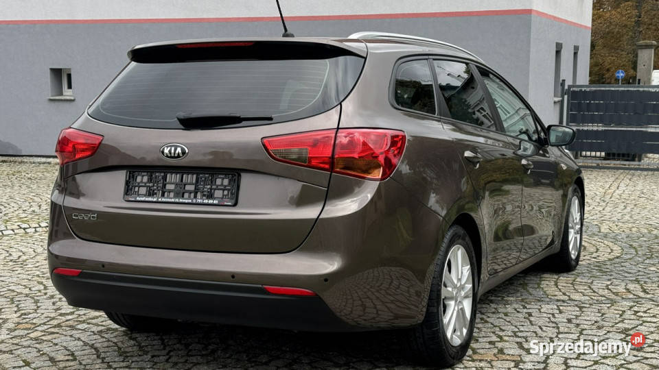 Kia Ceed 16 Benz 135 z Niemiec Nawigacja Pakiet czujnik parkowania Strzegom sprzedam