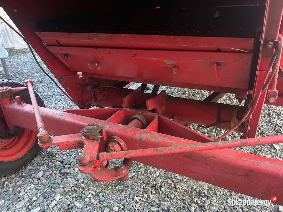 Tylna Oś kombajnu Massey Ferguson 86 87 z kołami Massey Ferguson Zbożowe Żmigród