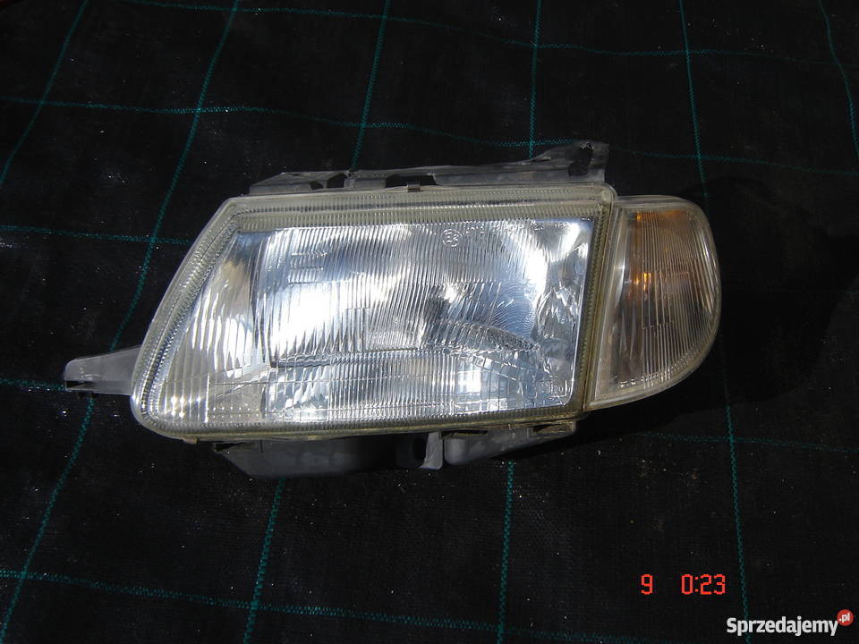 Citroen Saxo 98r lampa lewa kierunkowskaz osobowe lubuskie Strzelce Krajeńskie