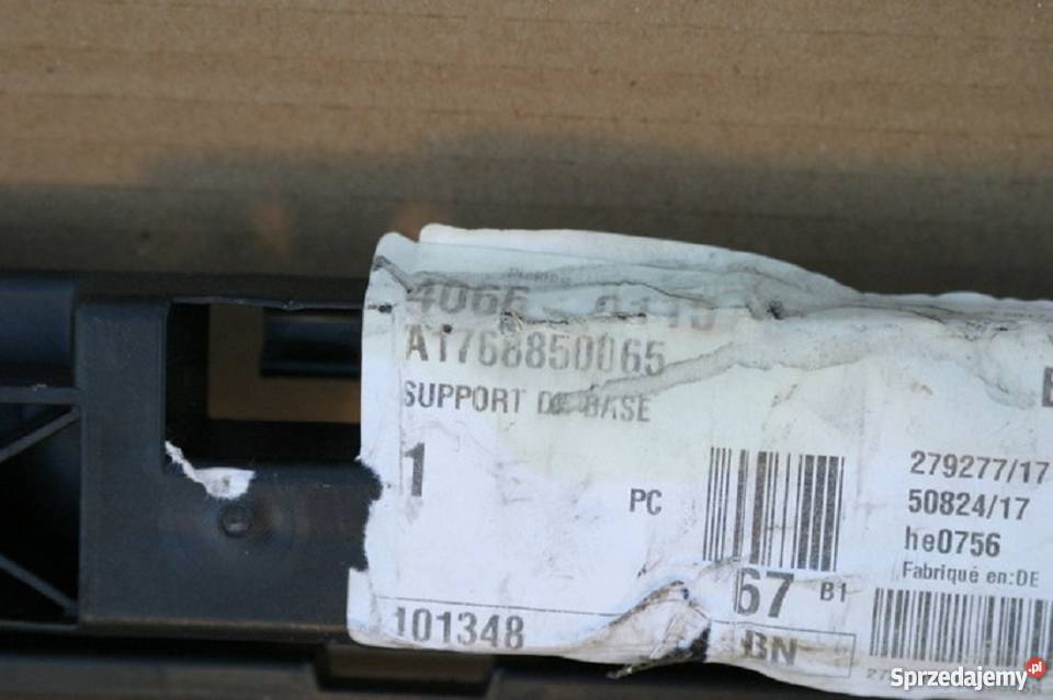 mercedes a klasa w176 ŚLIZG ŚRODKOWY ZDERZAKA Bieleń