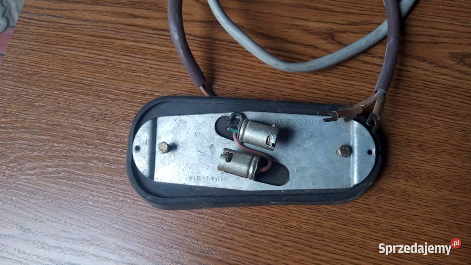 Instalacja lamp tył Syrena Lampy tylne Dąbrowa Górnicza