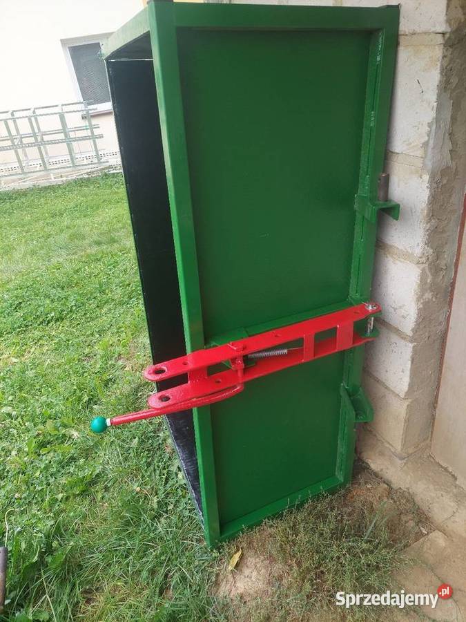 Paka transportowa z wywrotem przyczepa podkarpackie Blizne