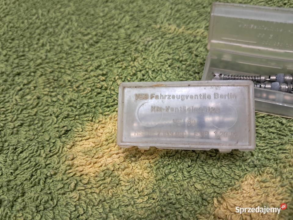 Zaworki wentylków MZ Simson nowe pudełeczko DDR podkarpackie Sanok