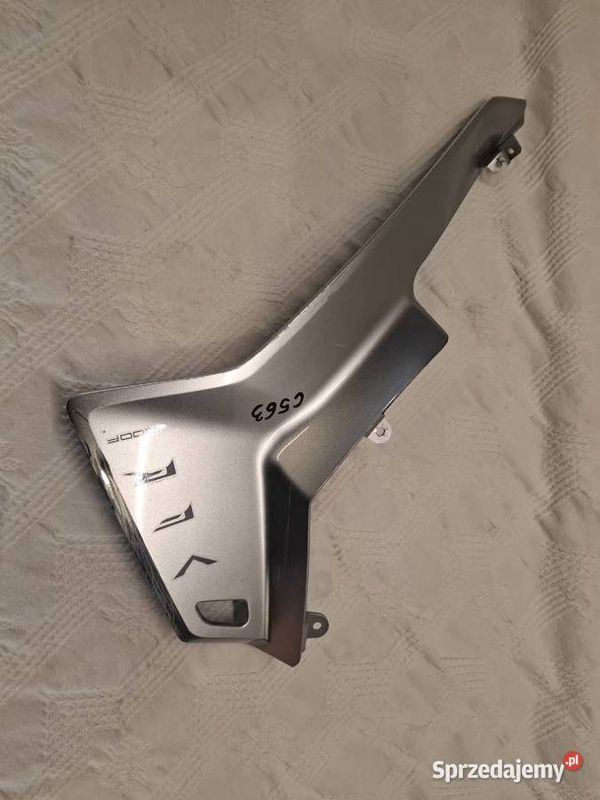 HONDA VFR 1200F Owiewka Prawy Boczek Obrzycko wielkopolskie sprzedam