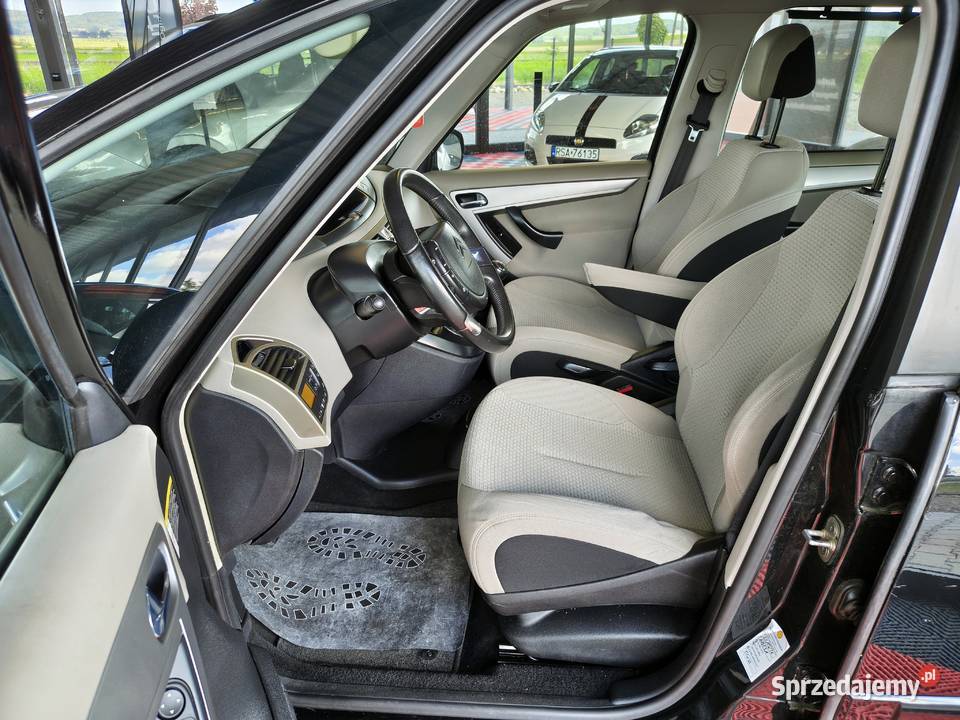 Citroen C4 Picasso 7OSOBOWY 16Benzyna Niski czarny