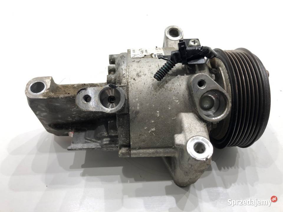 SPRĘŻARKA KLIMATYZACJI DACIA DUSTER 926001571R