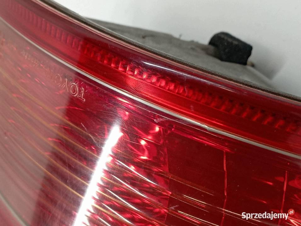 LAMPA TYŁ LEWA KOMBI E12 Toyota Corolla IX