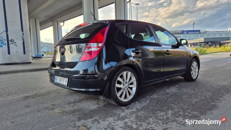 Hyundai i30 16 126 1600cm3 Warszawa