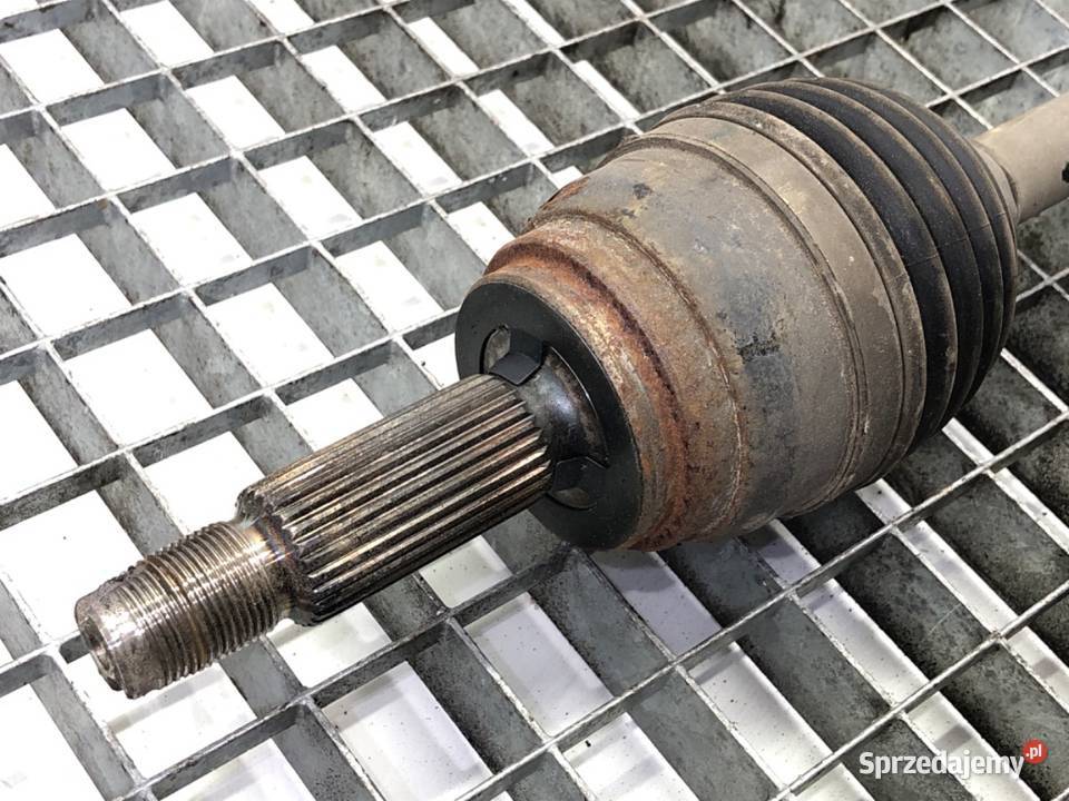 PÓŁOŚ LEWY PRZÓD HYUNDAI ELANTRA VII 49500AA000