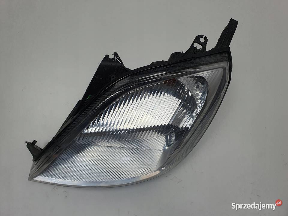 LAMPA PRZEDNIA Ford Fiesta Mk5 Mk6 0205r LEWA