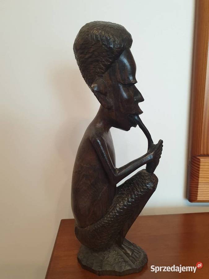 Figurka z drewna egzotycznego mężczyzna z fajką Radom