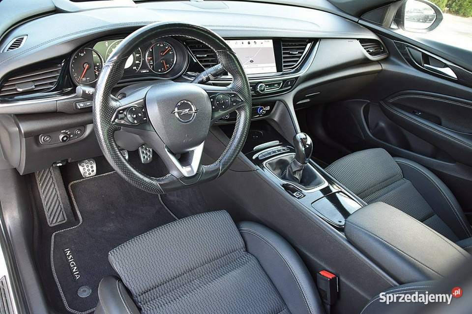 Opel Insignia Grand Sport Ful Led PółSkóra Navi czujnik deszczu Nowe Kucice
