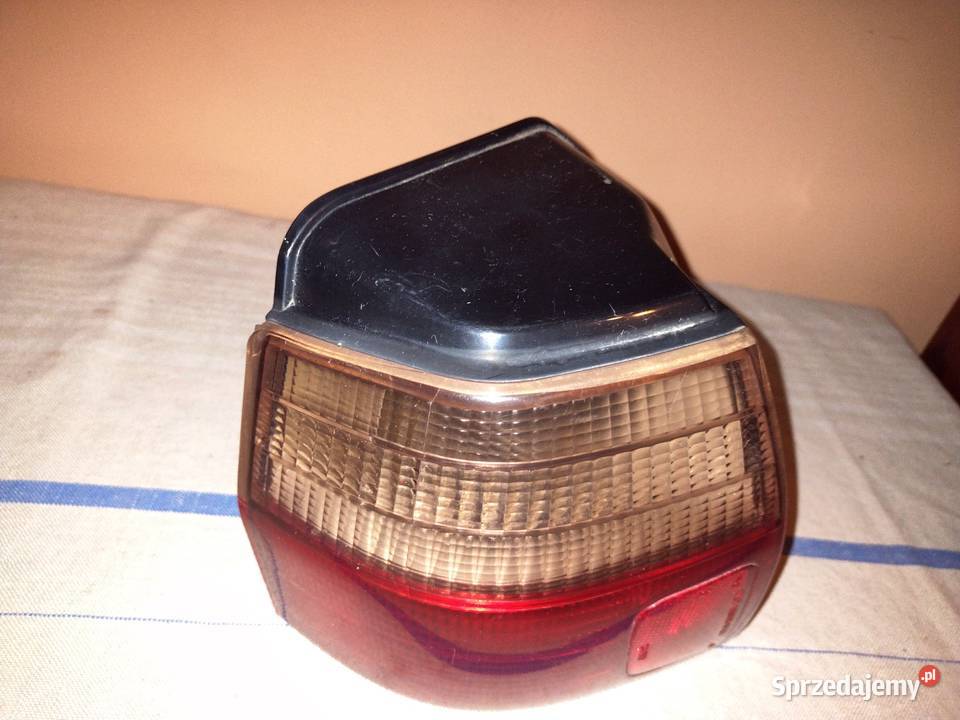 Sprzedam lampa tylna Mitsu Galant kombi 2000 dolnośląskie Wrocław