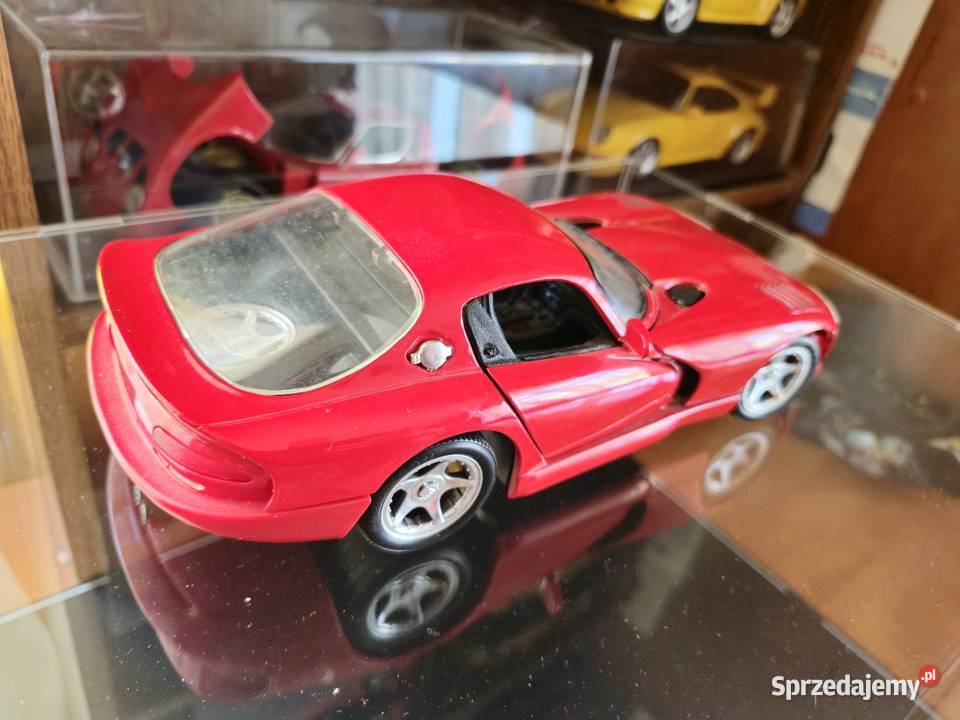 Model Dodge Viper 118 Maisto