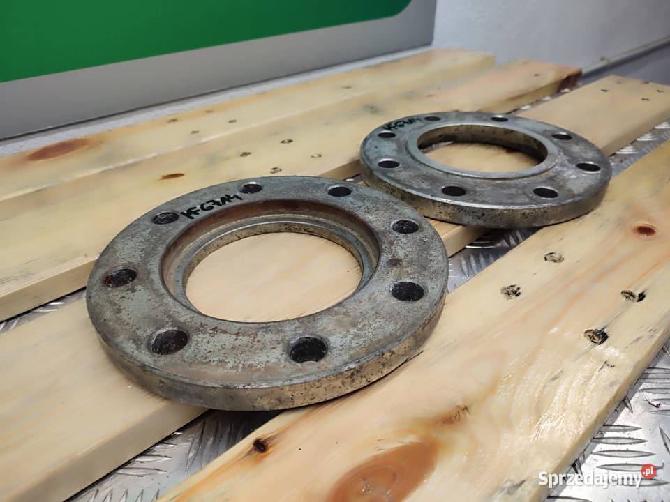 Dystans tylnego koła MASSEY FERGUSON 6714 Wilkowo
