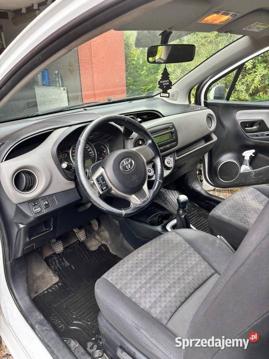 Toyota Yaris 2016 benzyna