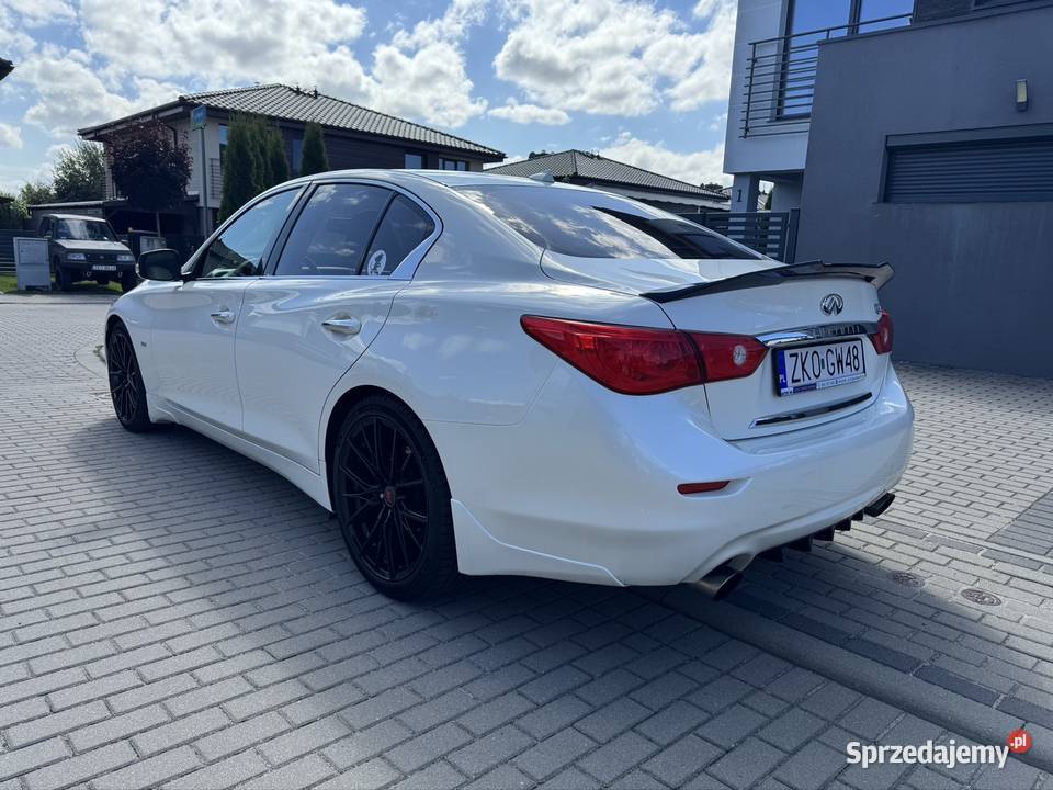 Infiniti Q50 30t światła LED Koszalin