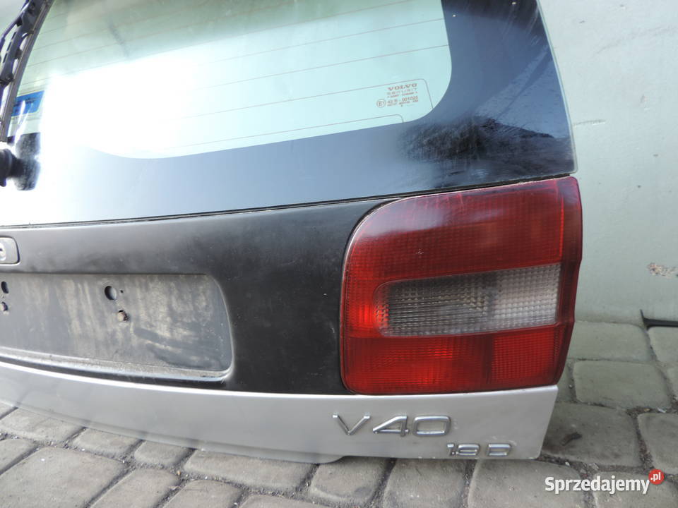 VOLVO V40 I TYLNA KLAPA BAGAŻNIKA osobowe małopolskie Nowy Sącz