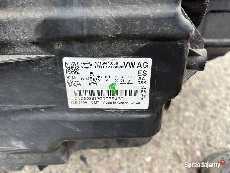 Przednia prawa lampa VW CRAFTER 2 II MAN TGE Poznań