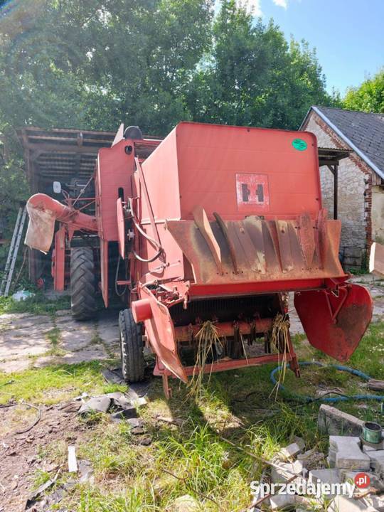 Kombajn zbożowy nieuszkodzony Maków