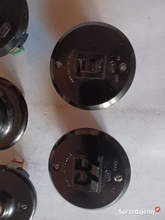 Wyłącznik gniazdo dzwonek z czarnego bakelitu wielkopolskie Poznań sprzedam