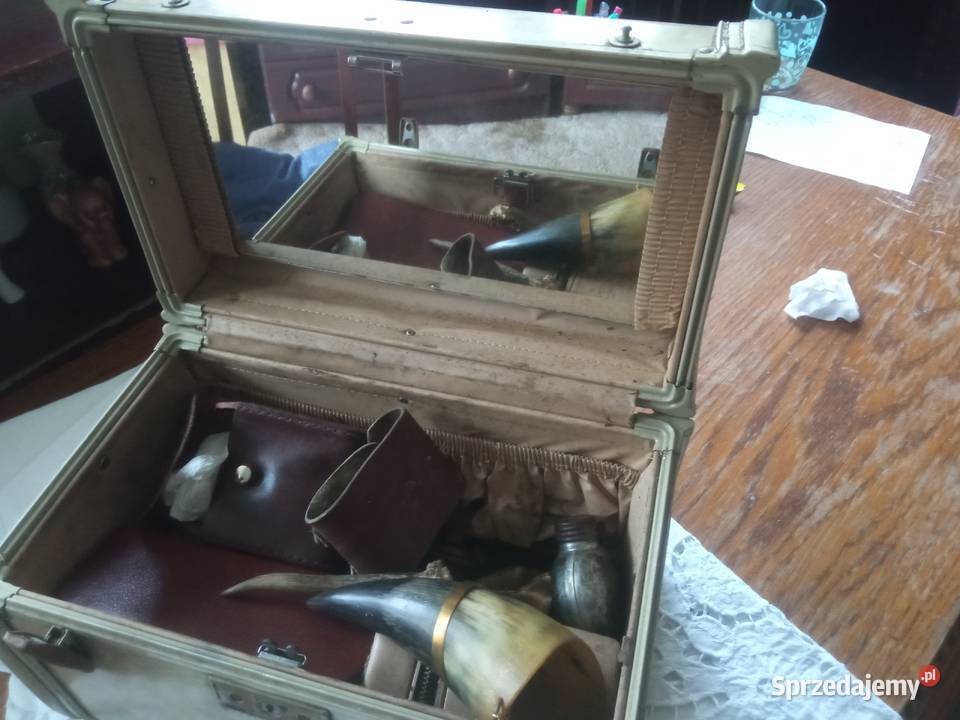 Vintage 1960 Royal Traveller train case Antyki zachodniopomorskie