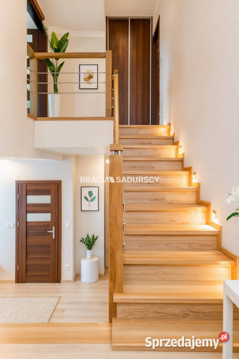 sprzedaży mieszkania 6324m2 3 pokoje Kraków małopolskie