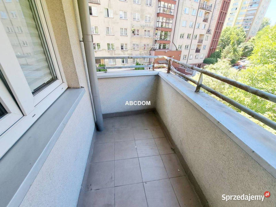 Żabiniec 2 pokoje 2 balkony garaż komórka Rok budowy 2004 małopolskie Kraków