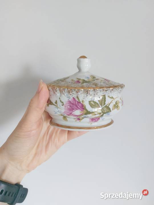 porcelana Iwona szkatułka Chodzież biała z Poznań sprzedam