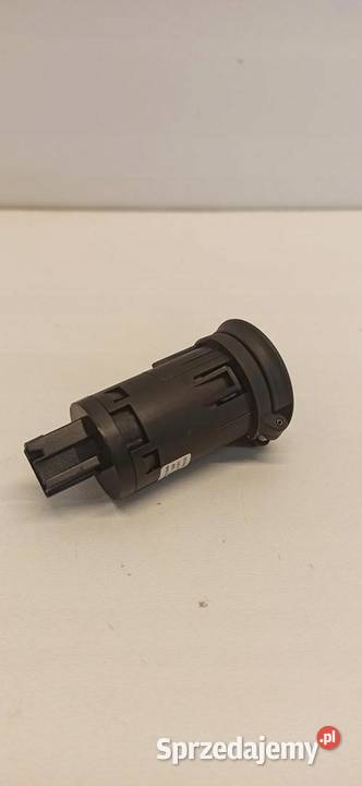 VOLVO V60 CC GNIAZDO PORT USB 32231928