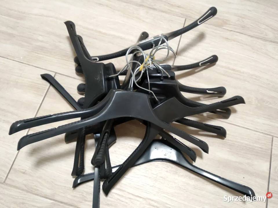 Wieszaki na sukienki 20 Warszawa