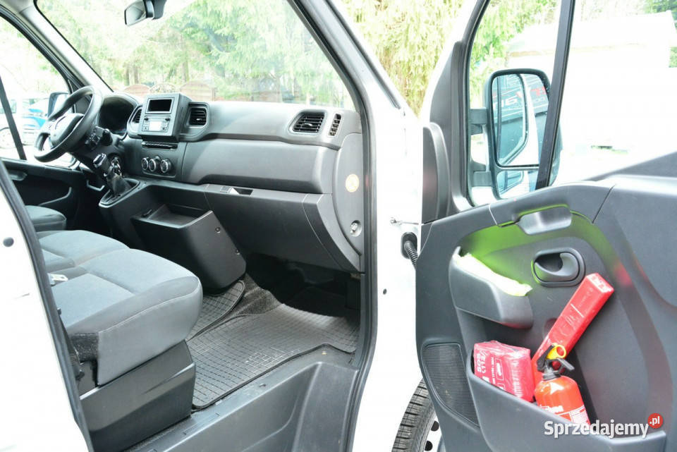 Renault Master L2H2 średniak 7osobowy lift furgon