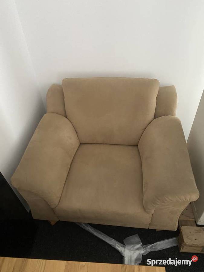 Komplet wypoczynkowy sofa 2 fotele i stolik sprzedam