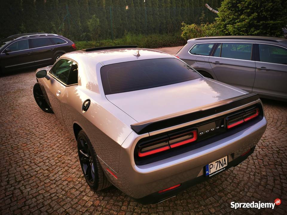 Dodge Challenger SXT Plus 36 V6 Automat 2018 40 automatyczna Wiry