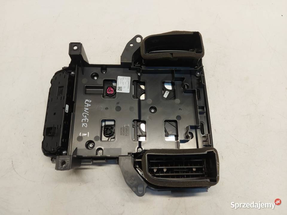 Ford Ranger VI 6 Ekran wyświetlacz panel ramka Osłony i zaślepki sprzedam